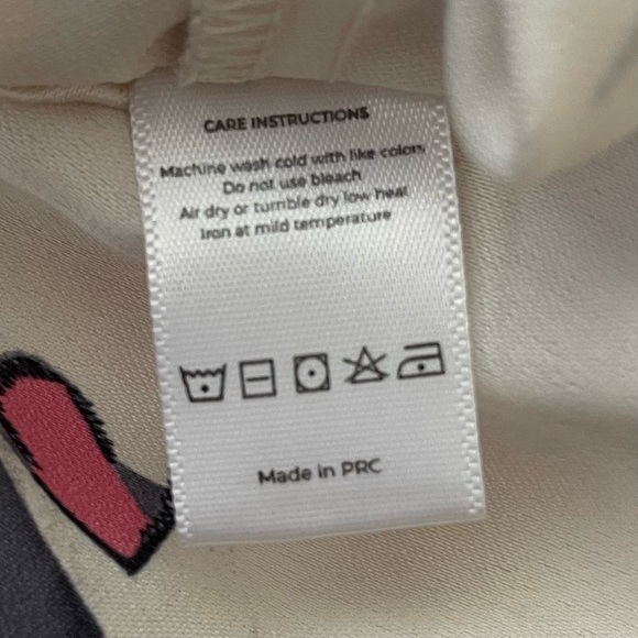 ASPEN DREAM - NWOT Silky Shark Shorts - Size XS - Picture 6 of 6